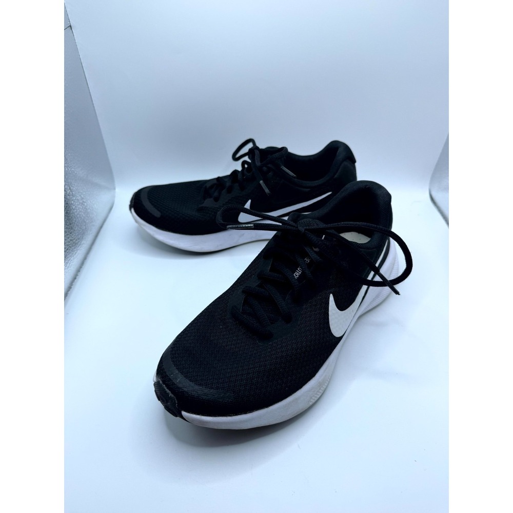 Nike Revolution 7 FB2208-003 Womens 6 Sneaker Black White Mesh Running Shoes